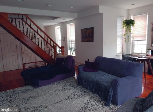 2948 Girard Ave, Philadelphia PA  19130-1120 exterior