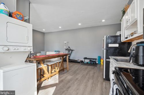 630 Chelten Ave, Philadelphia PA 19126-3824 exterior