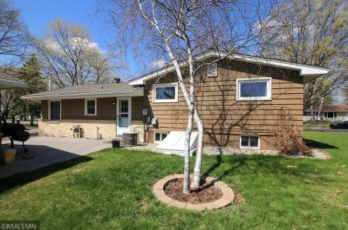 106 10th Ave, Cedar Mills, MN 55350-1205