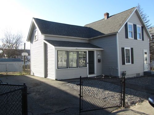 54 Chandler St, Nashua, NH 03064-2855