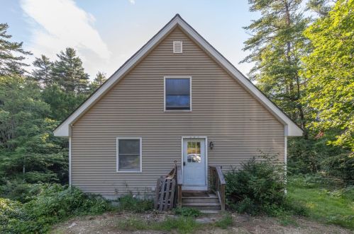 110 Colby Rd, Tilton, NH 03276-5509