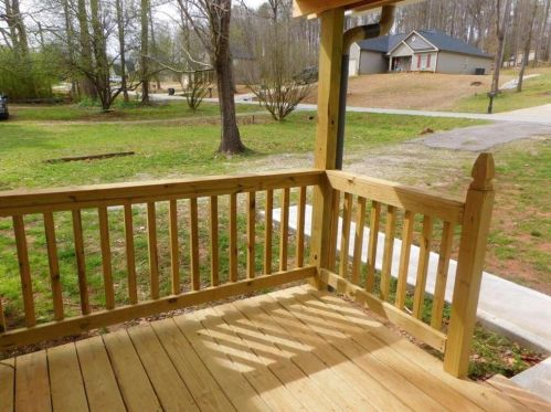 714 Peachtree Rd, Jefferson GA  30549-1560 exterior