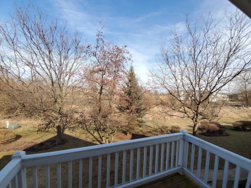 663 Lincoln Station Dr, Oswego IL  60543-8139 exterior