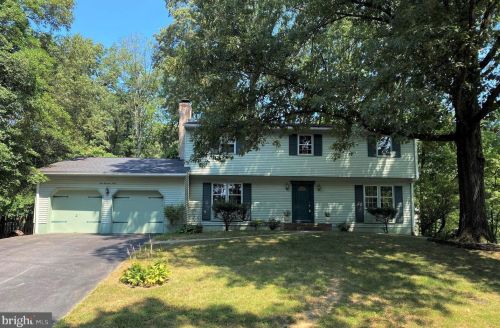 2 Emerson Rd, Severna Park, MD 21146-3004