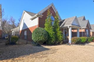 349 Fountain Crest Dr, Memphis, TN 38120-1840
