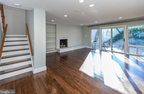 36 Cameron Ct, Princeton NJ  08540-3924 exterior