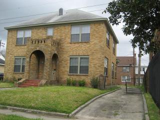 1923 Blodgett St, Houston TX  77004-5111 exterior