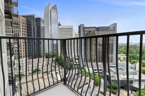 195 14th St, Atlanta GA  30318-7827 exterior