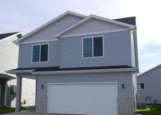 4934 44th St, Fargo ND  58104-6069 exterior