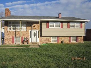 6304 Magdolena Rd, Baltimore, MD 21237-2040
