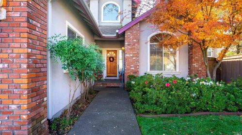 1405 Heidi Pl, Windsor, CA 95492-7986