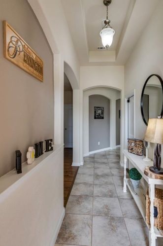 524 Crown Oaks Dr, Fort Worth TX  76131-4264 exterior