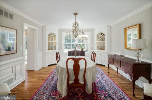 40 Upland Way, Haddonfield NJ 08033-3518 exterior