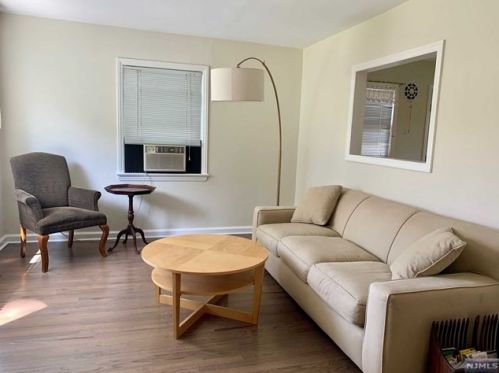 119 Somerville Rd, Ridgewood, NJ 07450-4608