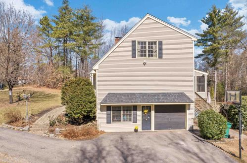 34 Brookside Dr, Kingston, NH 03848-3064