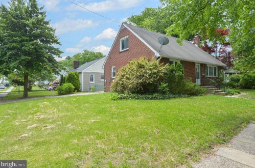 6024 Pleasant Ave, Camden, NJ 08110-3535