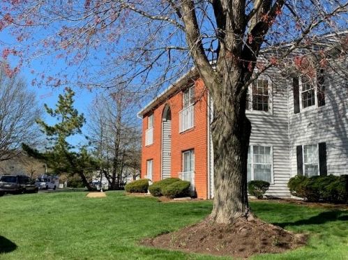 711 Zlotkin Cir, East Freehold, NJ 07728-4368