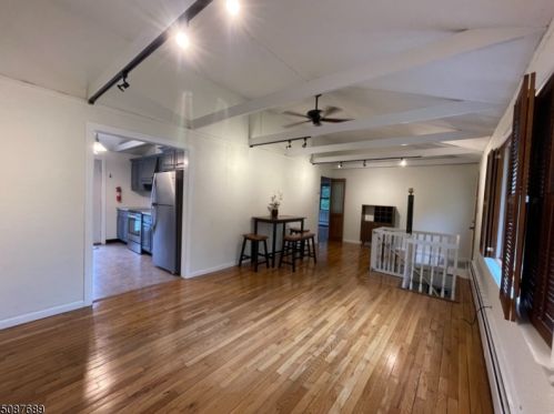22 Pepperidge Rd, Wantage, NJ 07461-1326