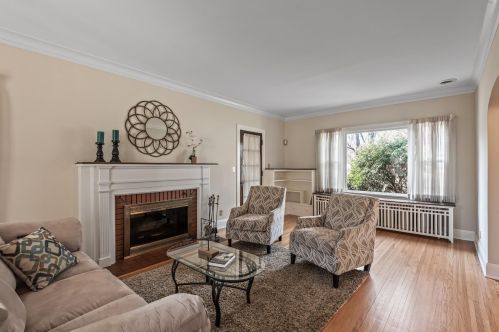 2304 Carter Ave, Saint Paul MN  55108-1639 exterior