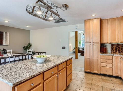2731 Oakland Cir, Denver CO  80014-3136 exterior