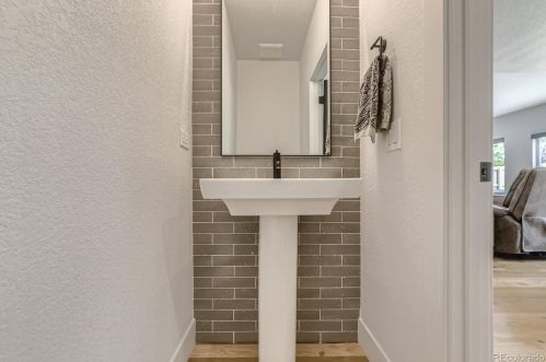 114 Arapahoe St, Denver CO 80205-2735 exterior