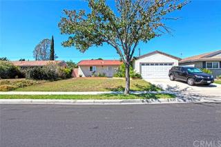 5061 Olga Ave, Cypress, CA 90630-4430