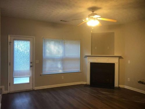 6275 Ellenwood Dr, Rex GA  30273-5027 exterior