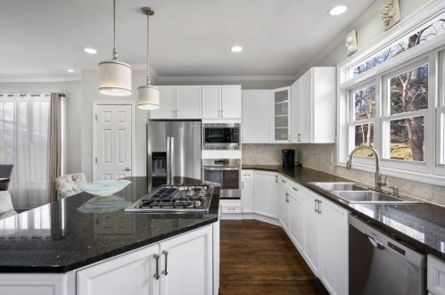 1392 Etowah Dr, Atlanta GA  30319-3446 exterior