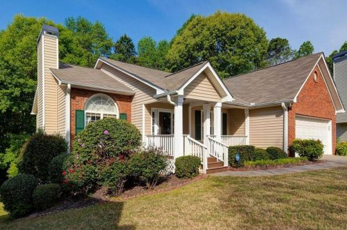 716 Rising Way, Holly Springs, GA 30189-6954