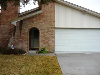 10010 Walnut Glen Dr, Houston TX  77064-4418 exterior