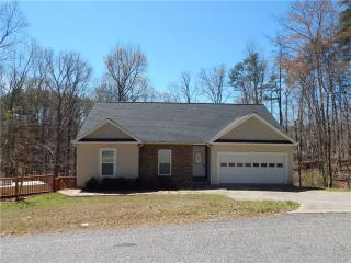 516 Golden Ave, Dahlonega, GA 30533-8600