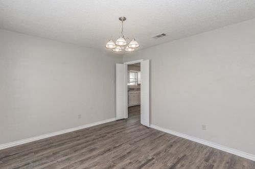 3008 Apple Valley Dr, Garland TX  75043-1203 exterior