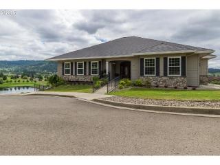 616 Arnie Ct, Sutherlin, OR 97479-9060
