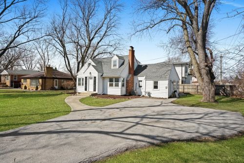 1784 Farwell Ave, Des Plaines, IL 60018-3827