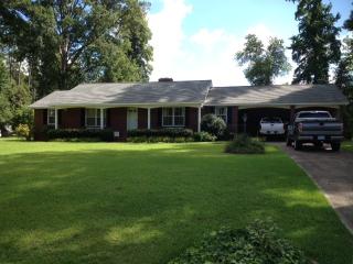 206 Quail Dr, Plymouth, NC 27962-2312