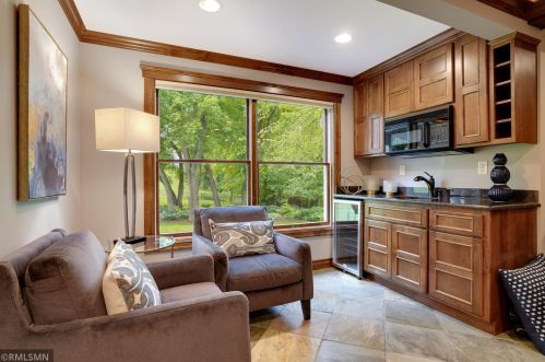 10147 Bridgewater Pkwy, Saint Paul MN  55129-8587 exterior