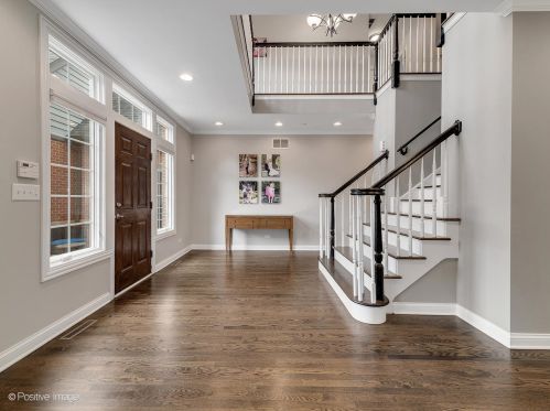 330 55th St, Willowbrook IL  60514-3015 exterior