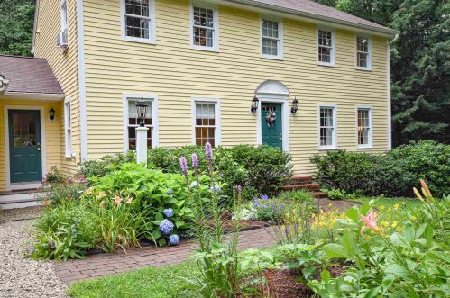 20 Laurel Ln, Somersworth, NH 03878-1112