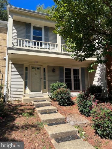 308 Crescendo Way, Silver Spring, MD 20901-5017