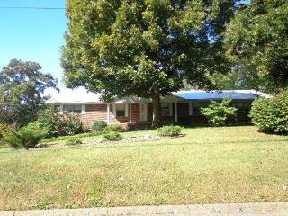 3511 Crestwood Dr, Cleveland, TN 37312-3414