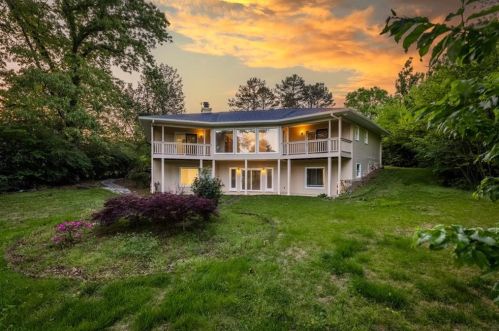 4464 Old Norcross Rd, Duluth GA  30096-4216 exterior