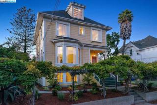 1939 Stuart St, Berkeley, CA 94703-2254