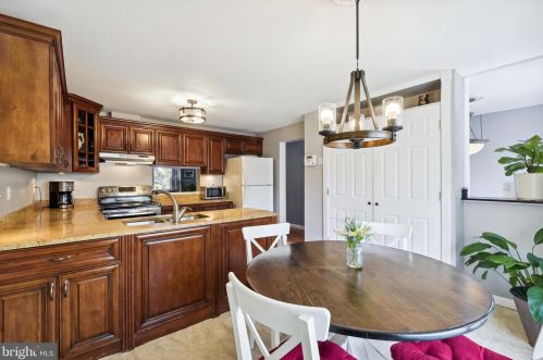 9727 Softwater Way, Columbia, MD 21046-1827