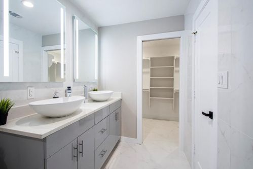 7101 Claybrook Dr, Dallas TX  75231-5605 exterior