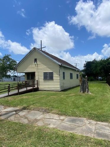 131 9th St, Port Arthur TX  77640-5253 exterior
