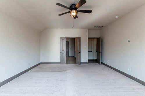 6068 Warmouth Dr, Fort Worth TX  76179-7648 exterior