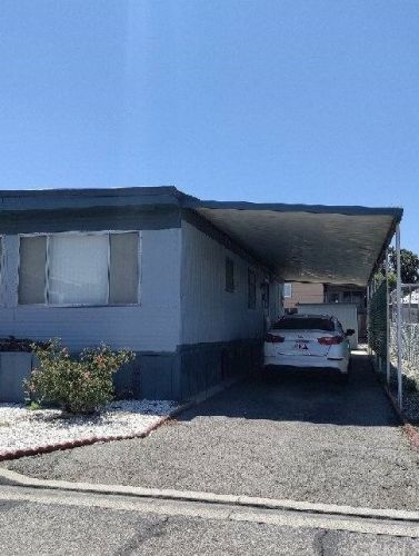 155 Sir Damas Dr, Riverside, CA 92507-6928