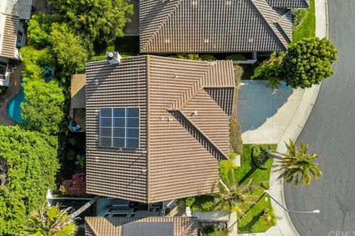 812 Carnaros, San Clemente, CA 92672-7205