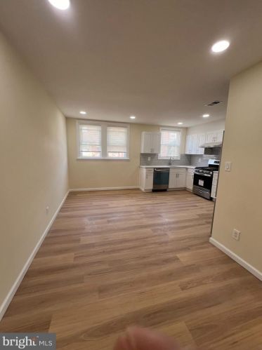 7224 Jackson St, Philadelphia PA  19135-1221 exterior