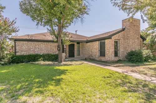 2406 Limestone Ln, Garland, TX 75040-3735